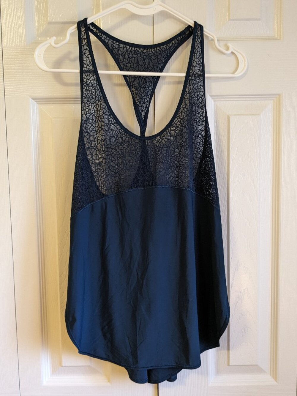 Lululemon Twist Train Singlet Navy Blue Lace Back Activewear Tank M/L Athleisure